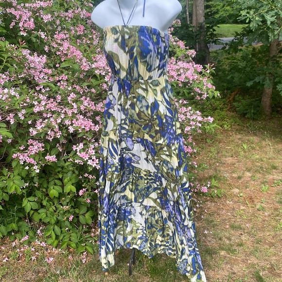 New York & Company Woman’s Sz. XS Summer Floral Summer Maxi Dress - Picture 8 of 9
